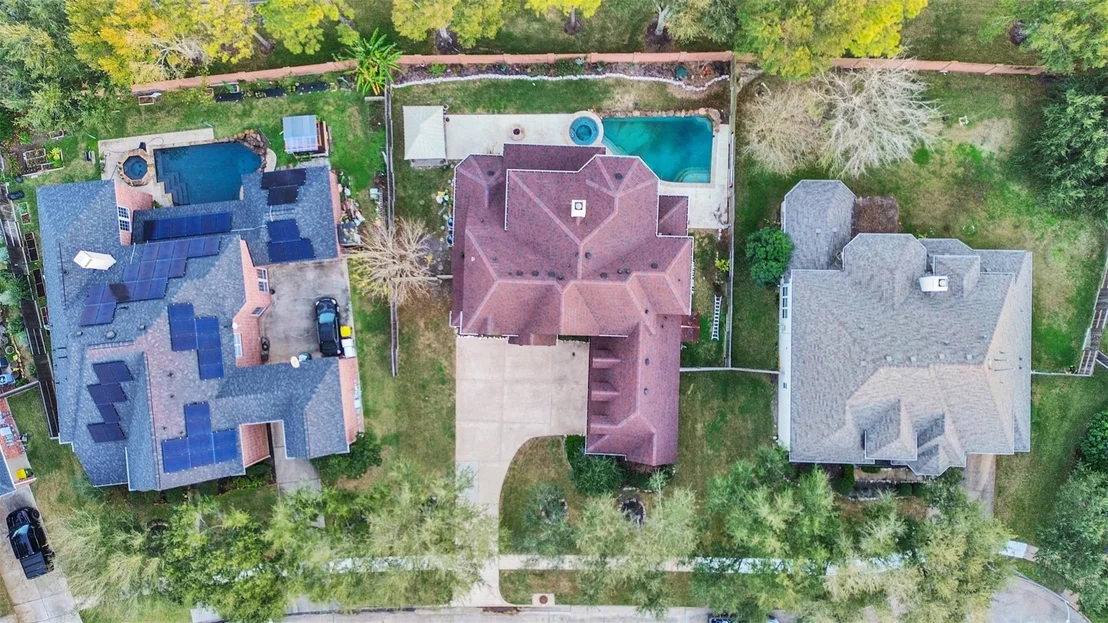 Photo of 2407 Beacon Pointe