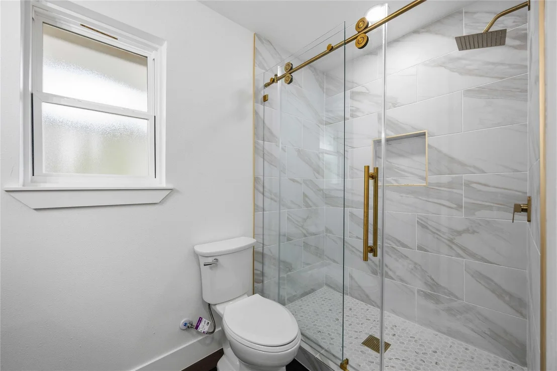 Photo of 5446 Loch Lomond Drive