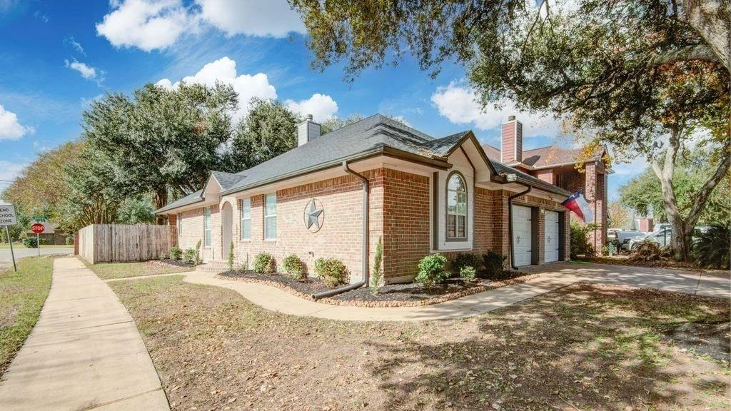 Photo of 301 Lasso Street