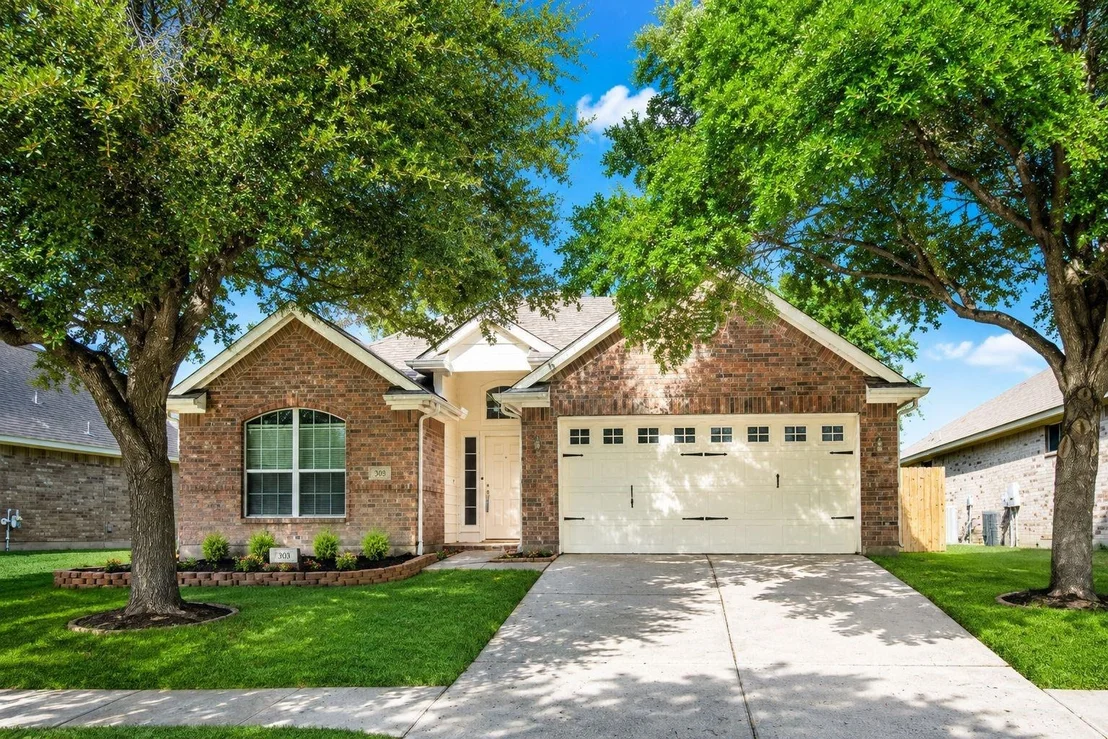 Photo of 303 Burris Park Dr Drive