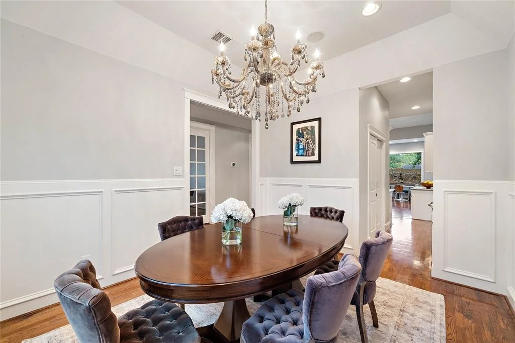 Photo of 1423 Chantilly Lane
