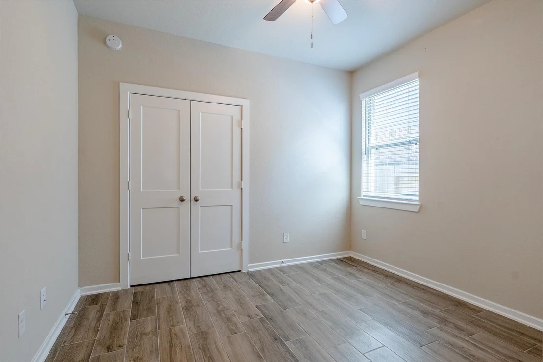 Photo of 222 Crest Edge Street