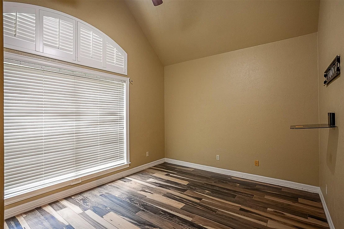 Photo of 3370 Foxbriar Lane