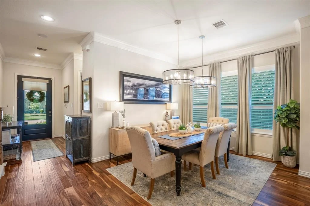 Photo of 7526 Laguna Lake Drive