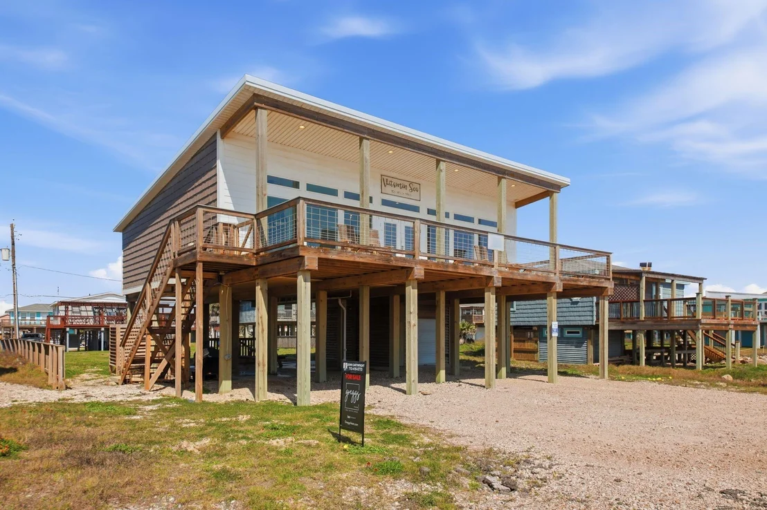 Photo of 706 Beach Drive