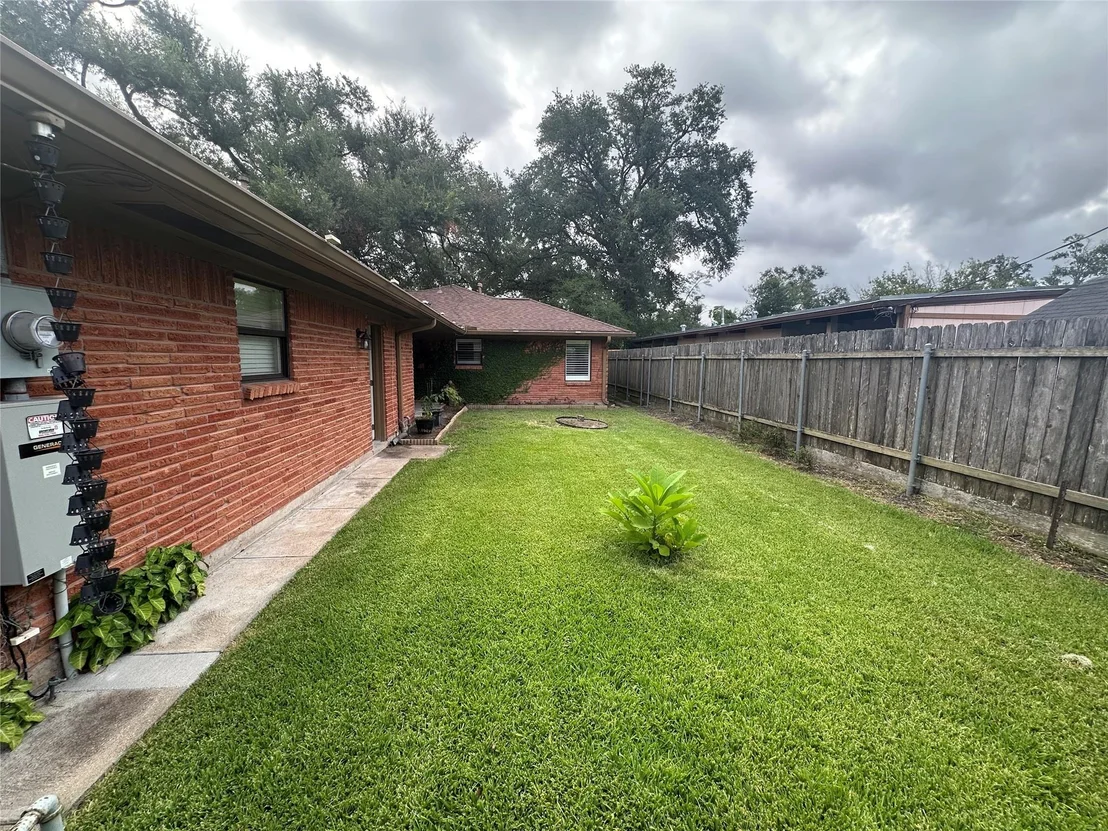 Photo of 2123 Ridgecrest Drive