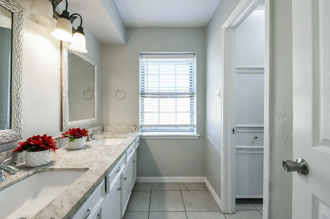 Photo of 1007 Maranon Lane