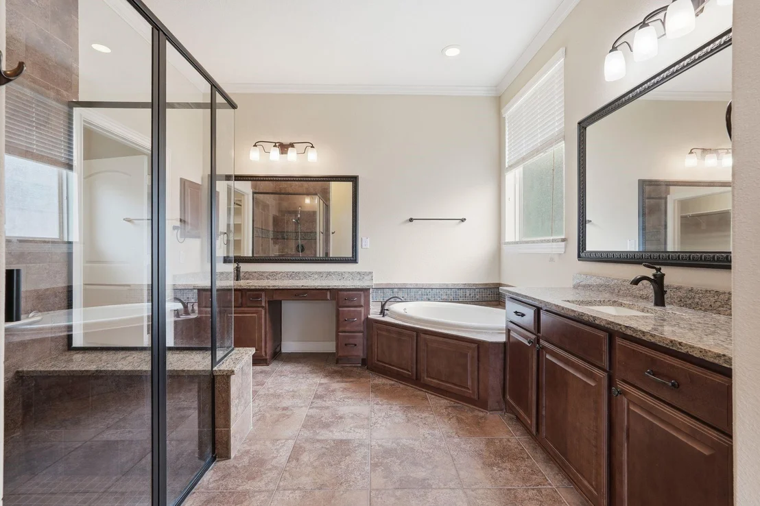 Photo of 4835 Bayou St John