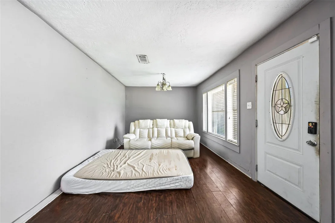 Photo of 117 Pecan Drive
