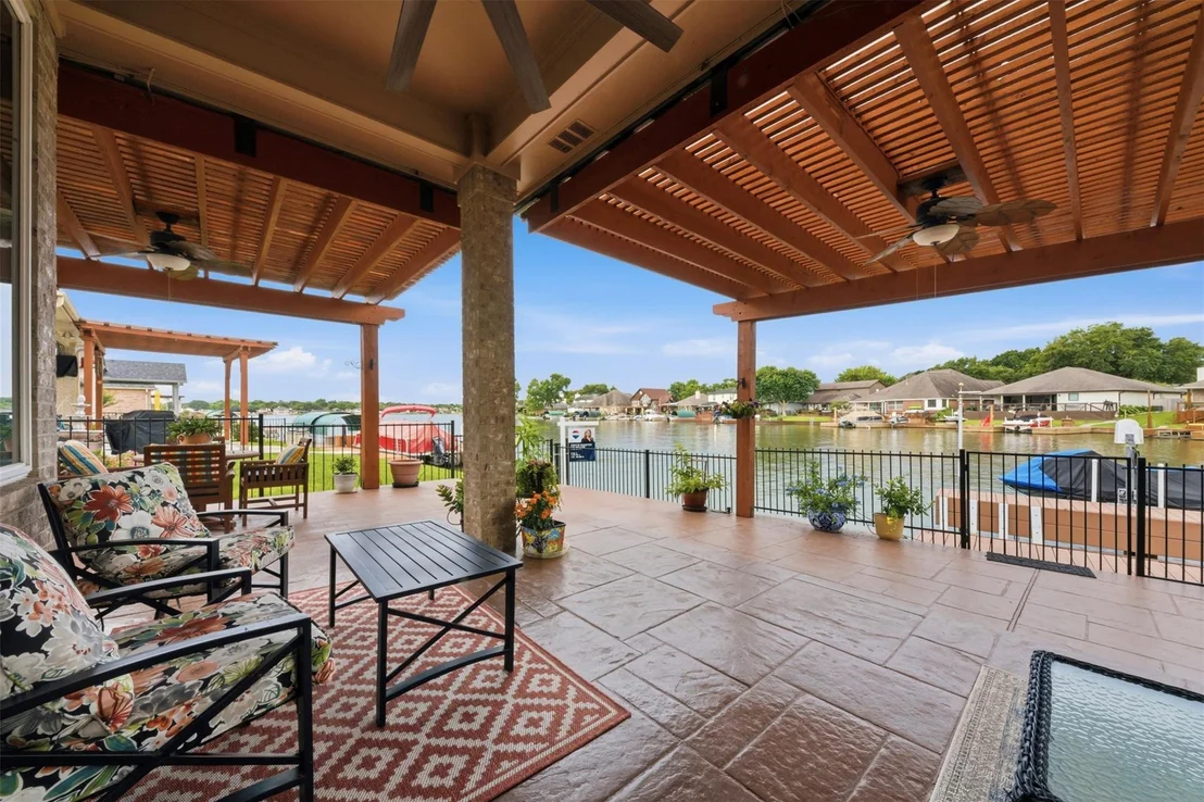 Photo of 13681 Lakeside Place Drive