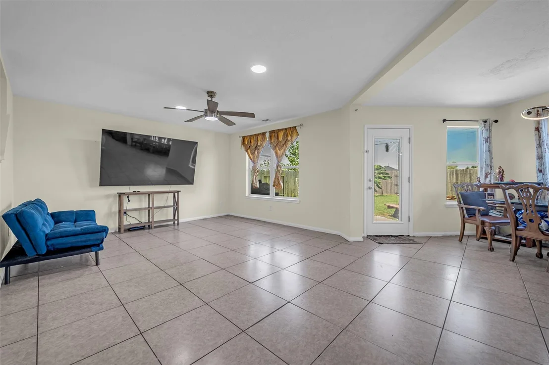 Photo of 5531 Dapplewood Lane