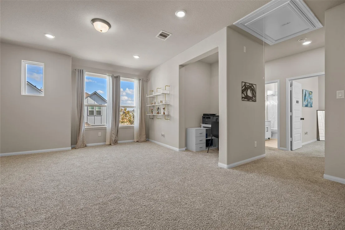 Photo of 4203 Weathered Oak Drive