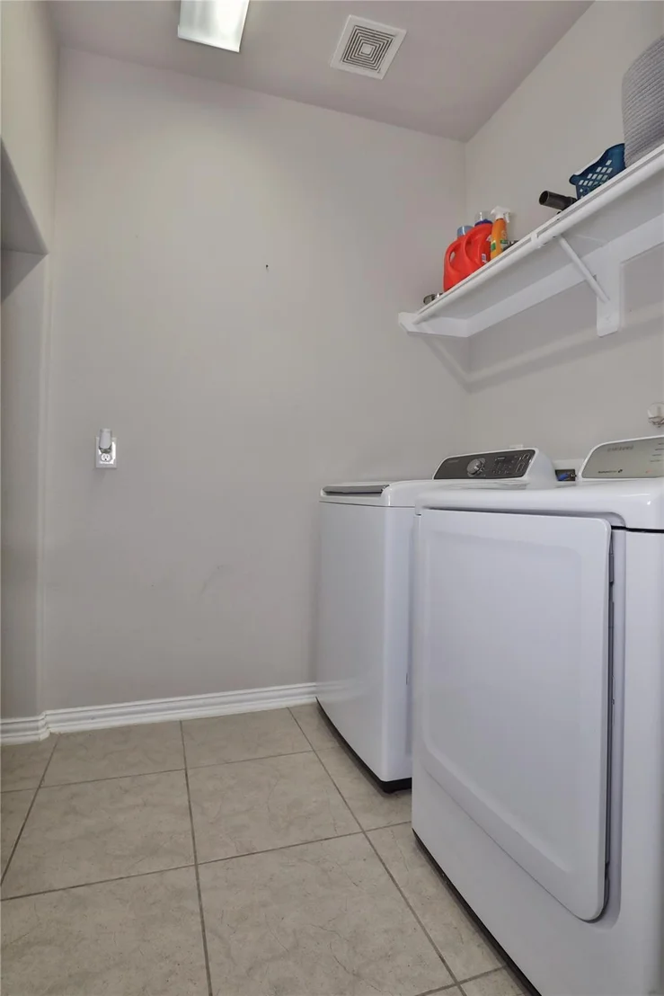 Photo of 107 Forest Bend Court