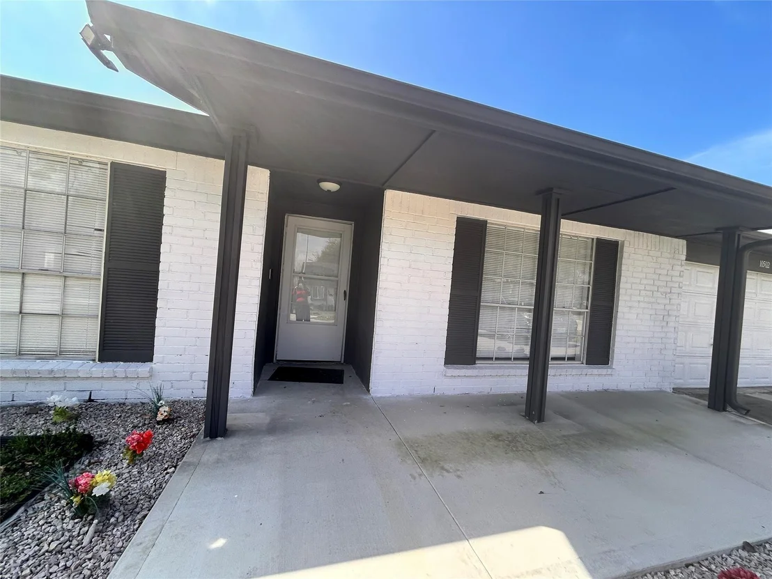 Photo of 10502 Long River Drive