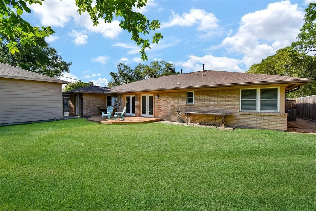 Photo of 5419 Willowbend Boulevard