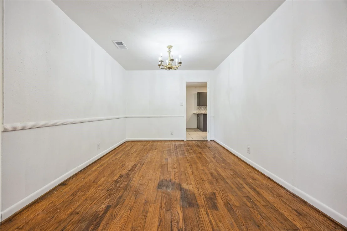 Photo of 5419 Beechnut Street