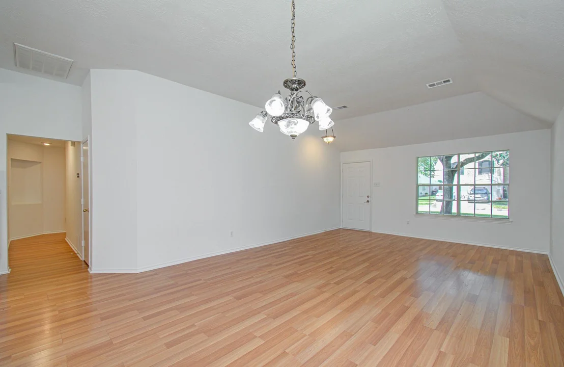 Photo of 18523 Dennington Drive