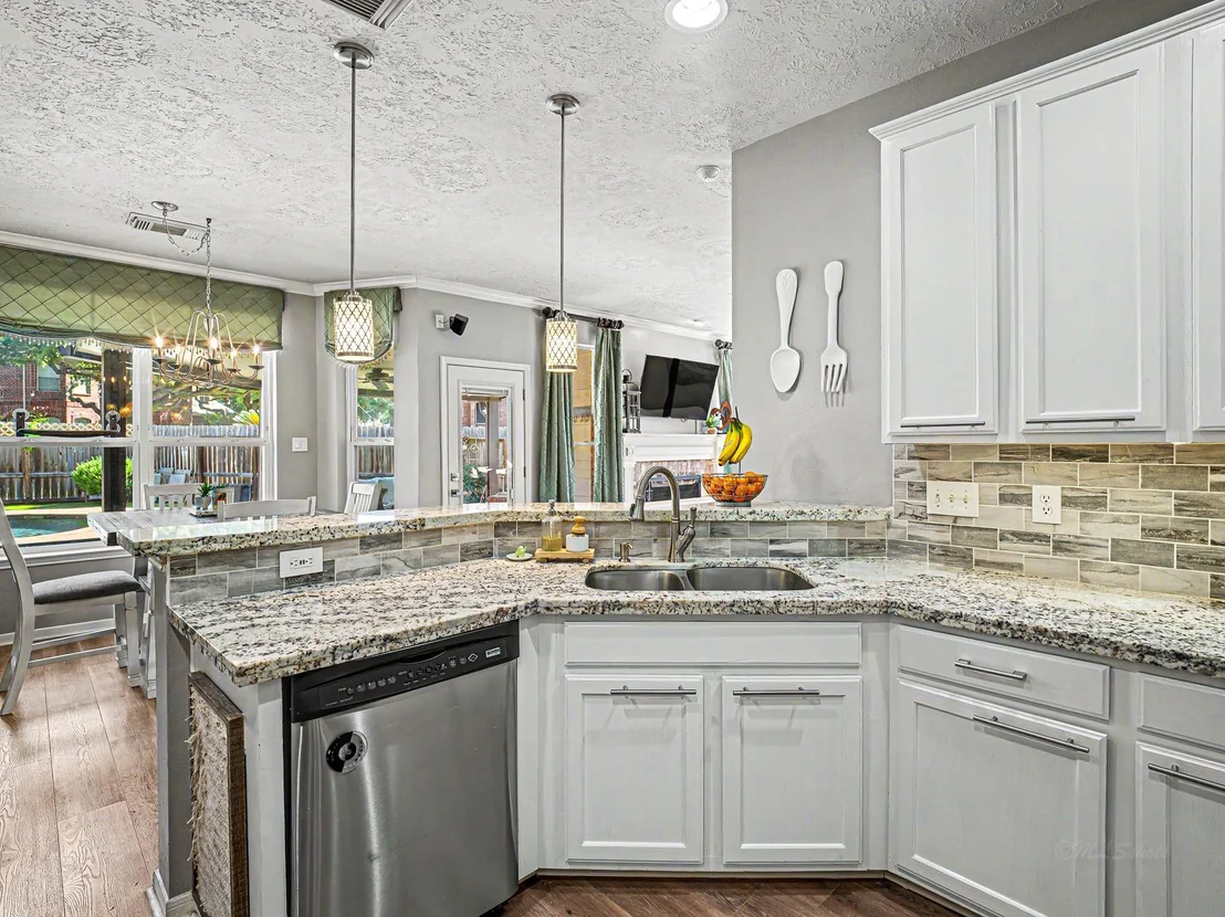Photo of 23006 Heathercroft Drive