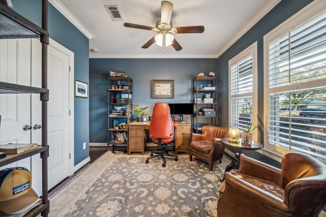 Photo of 1430 Chamboard Lane