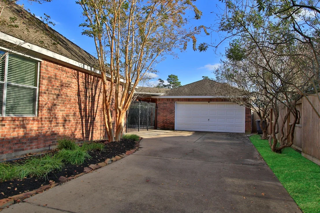 Photo of 9203 Memorial Pines Way