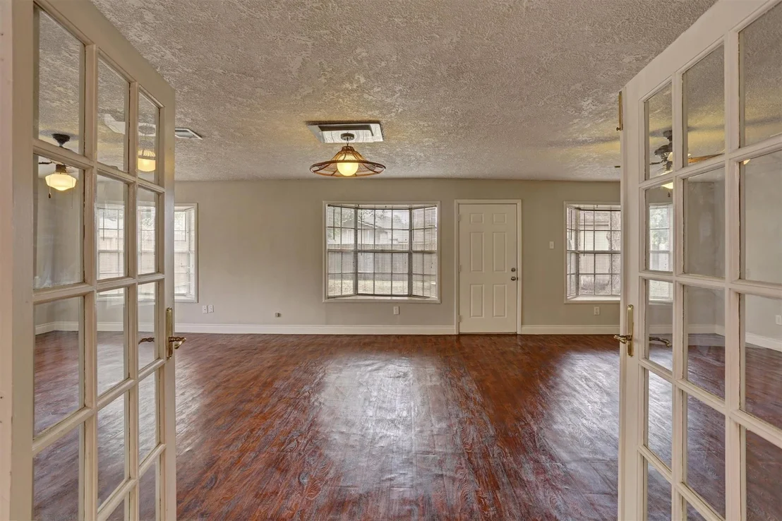 Photo of 6131 Tiffany Drive