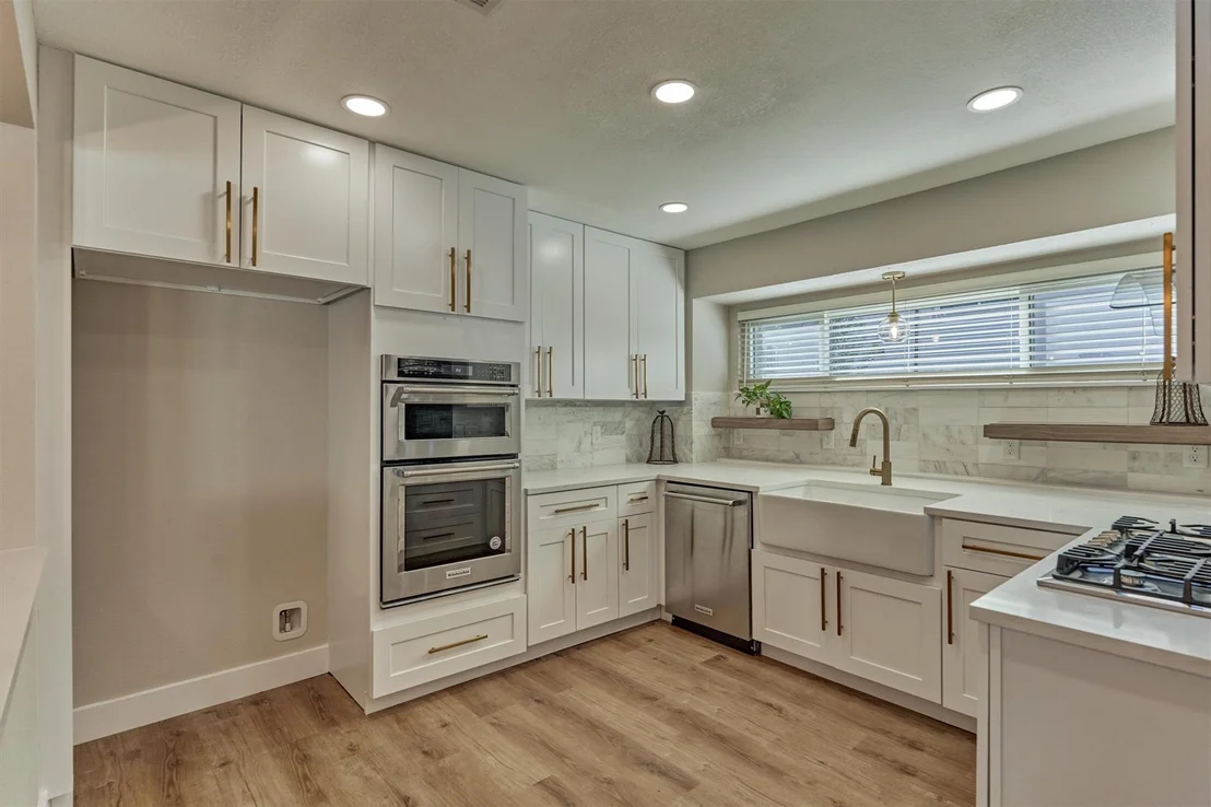Photo of 6006 Bayonne Drive
