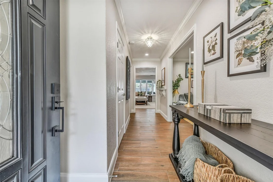 Photo of 9 Earlham Drive