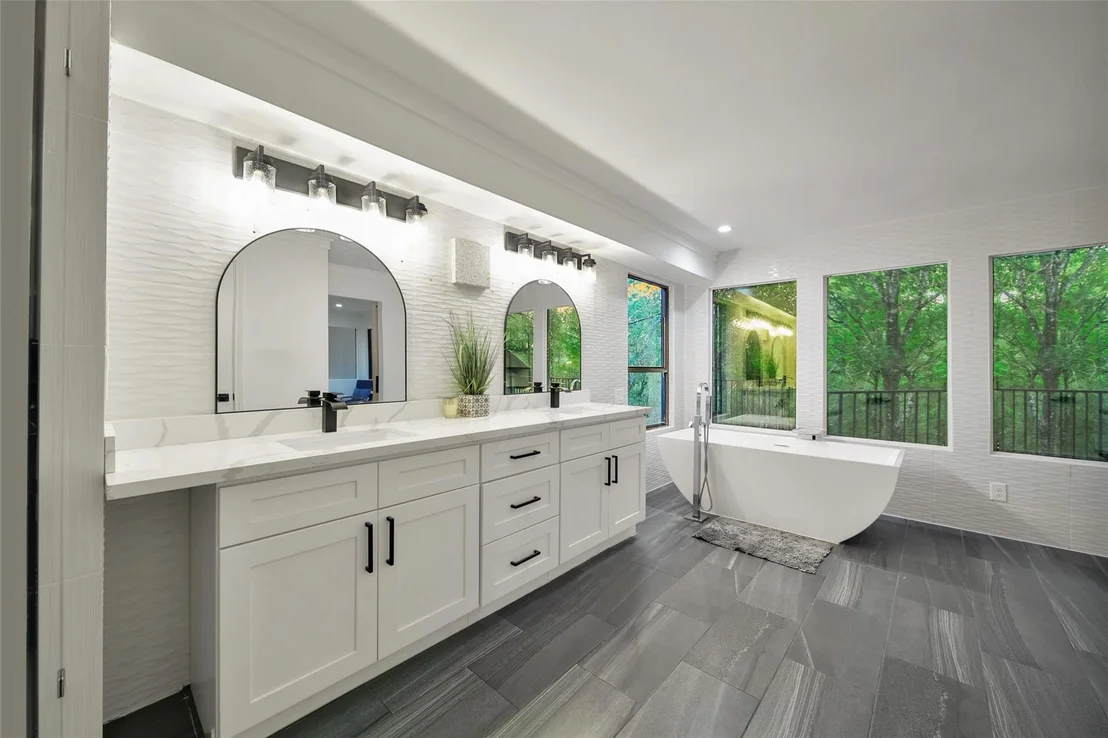 Photo of 140 S Timber Top Drive