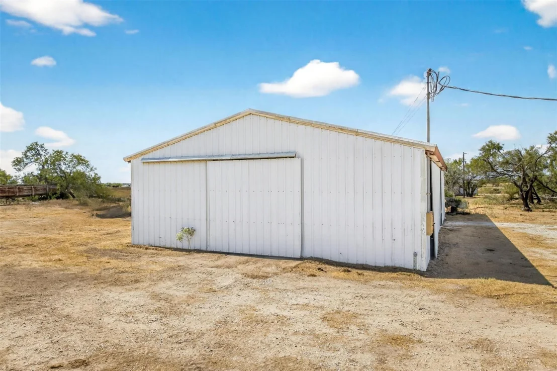 Photo of 6695 Hwy 97 W