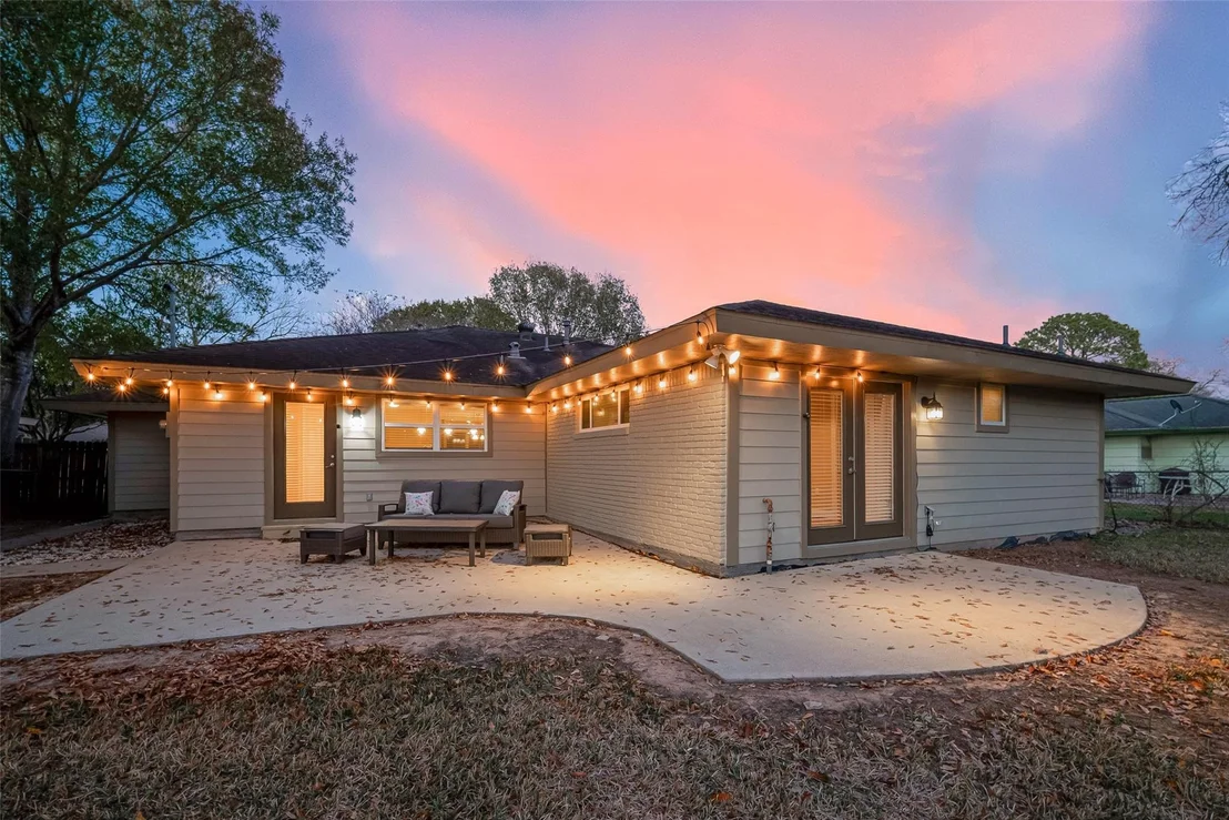 Photo of 5323 Briarbend Drive