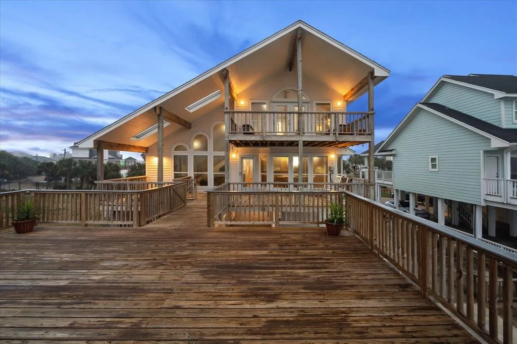Photo of 16606 Bayfront Drive