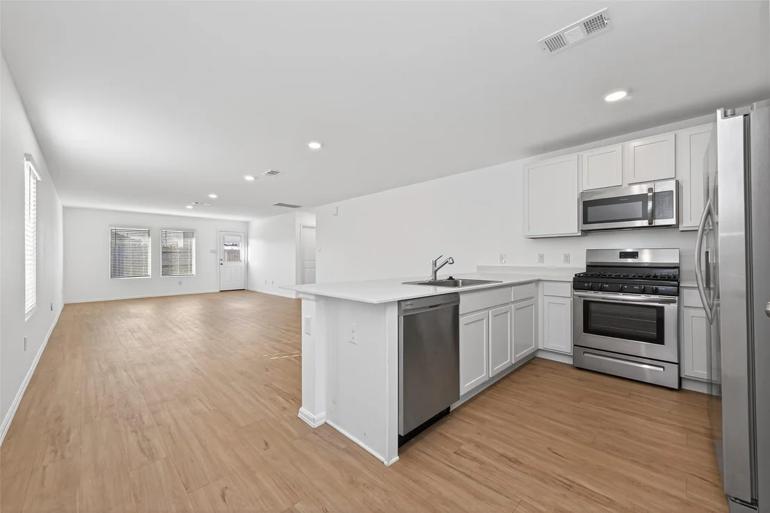 Photo of 21015 Longeni Drive