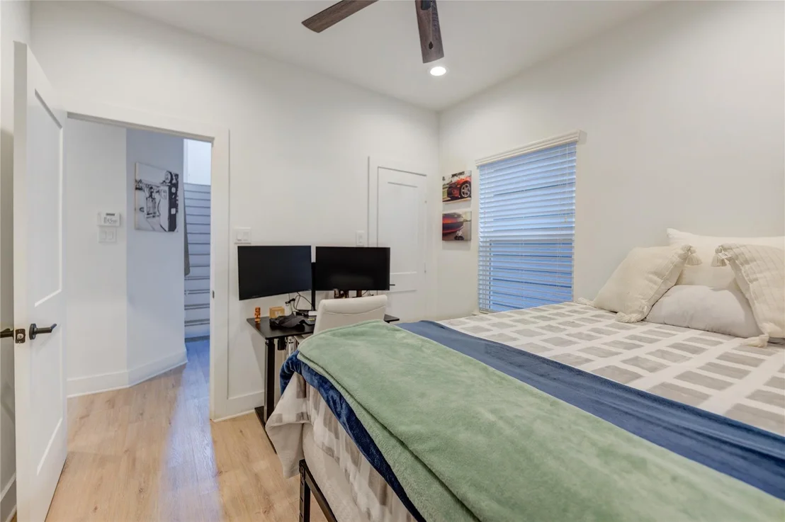 Photo of 2534 Terry Street