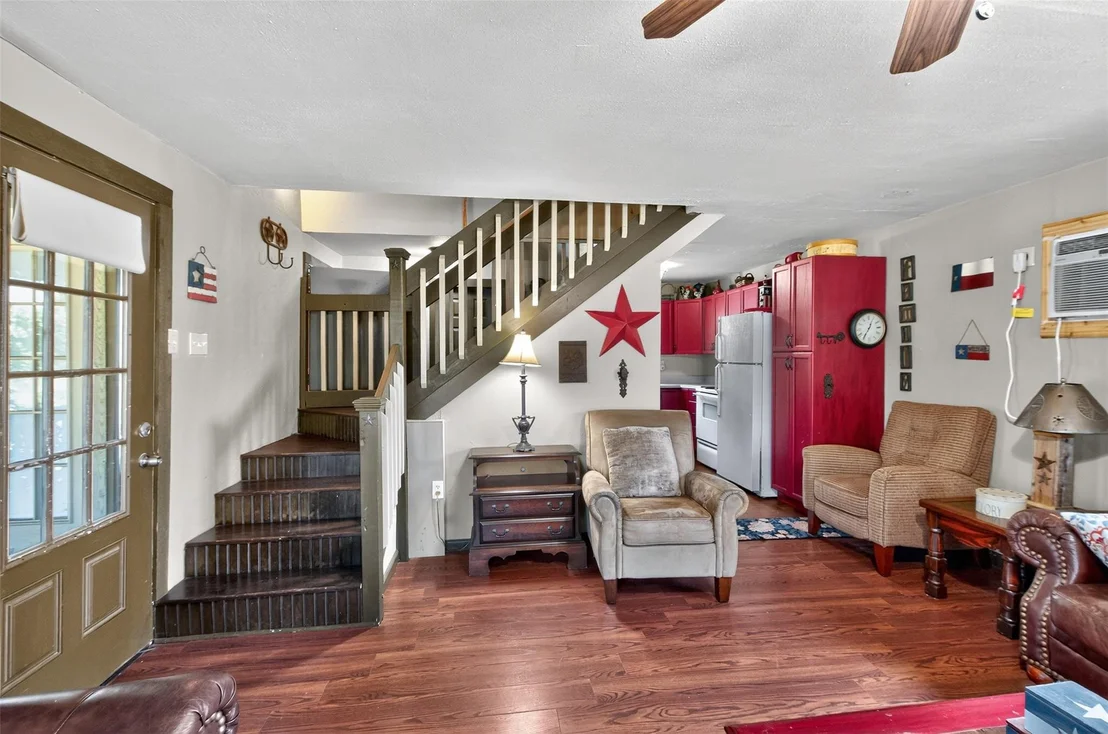 Photo of 702 Birch Hollow Drive