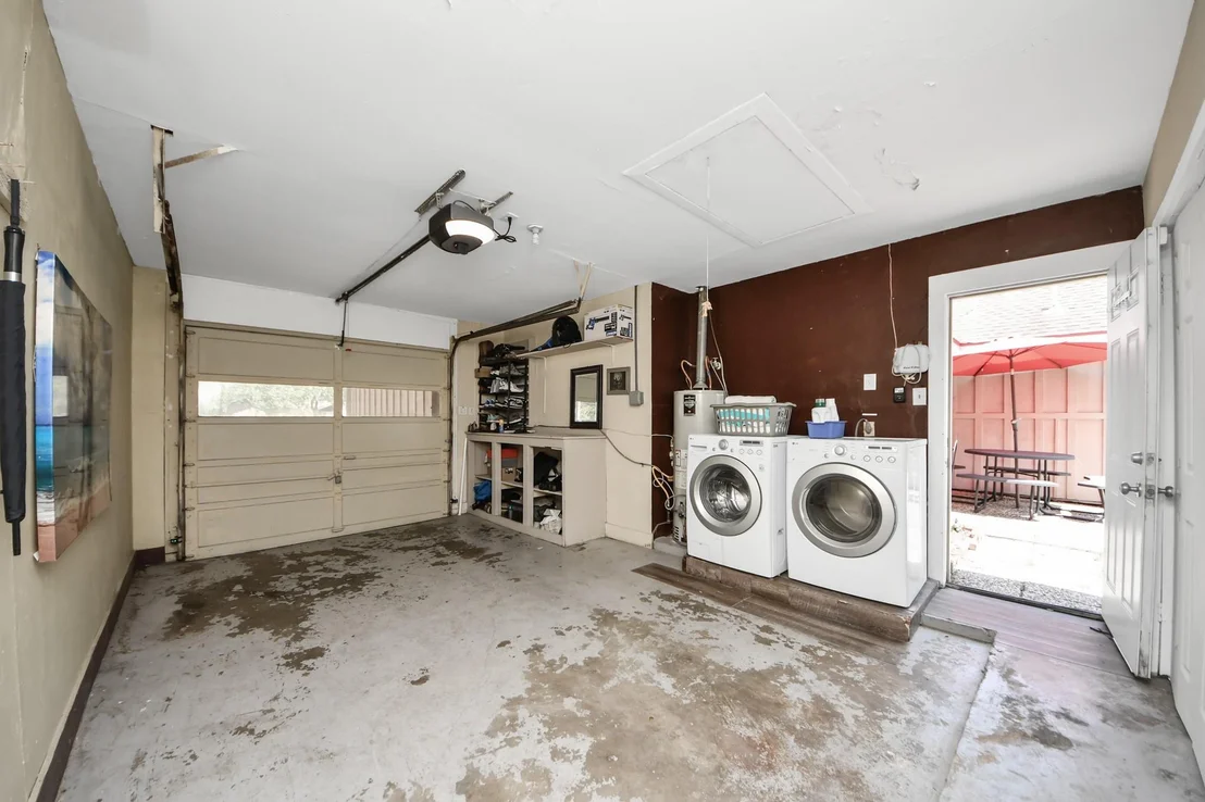 Photo of 5139 Beechnut Street