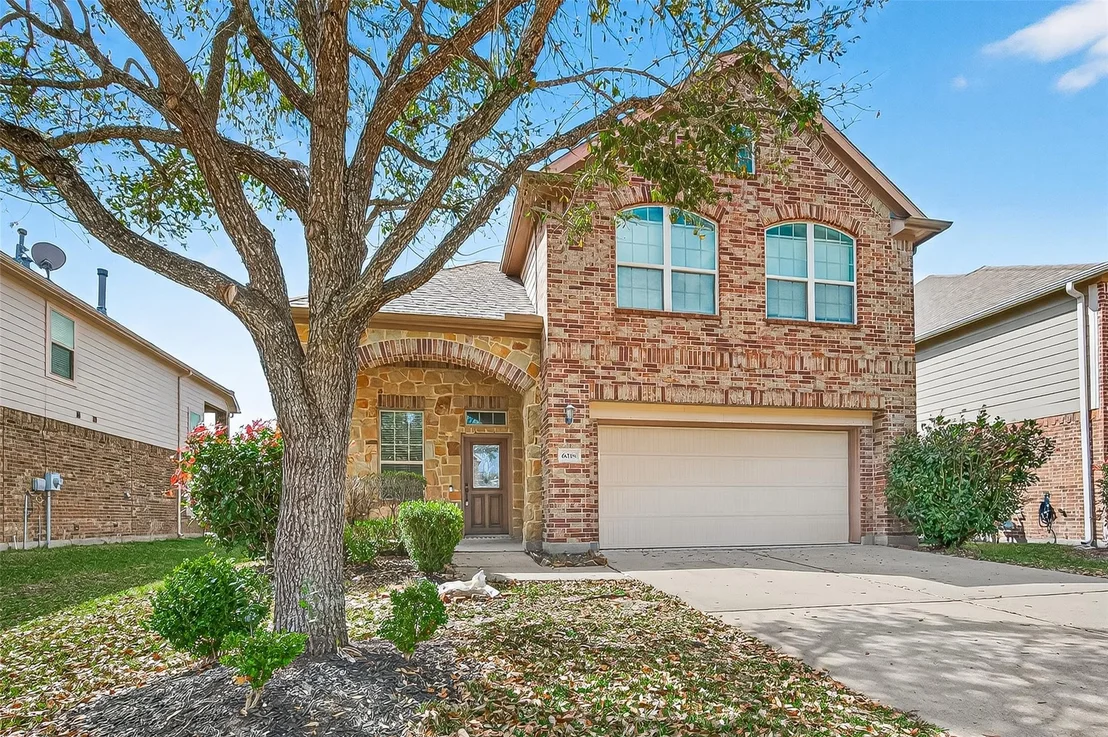 Photo of 6018 Gracys Landing Ln