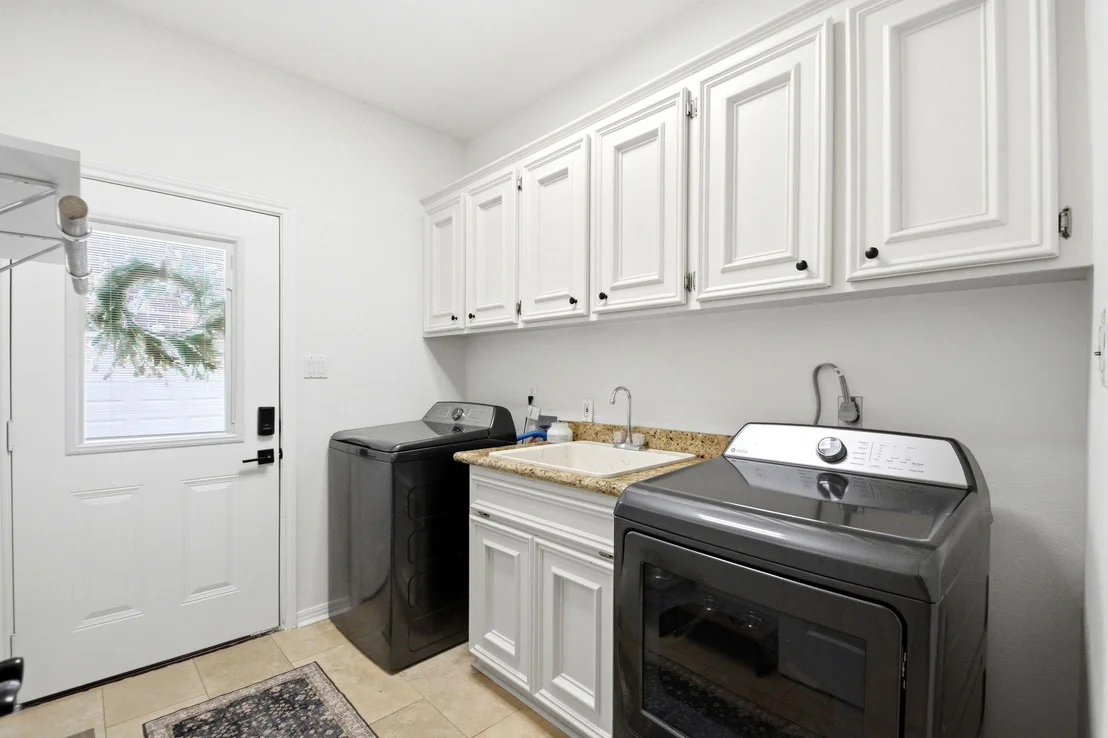 Photo of 1846 Raintree Circle