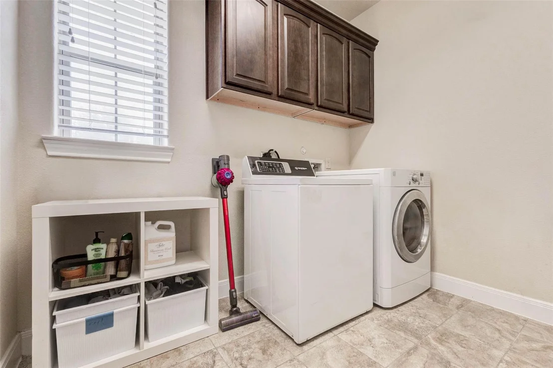 Photo of 4915 Westchester Drive
