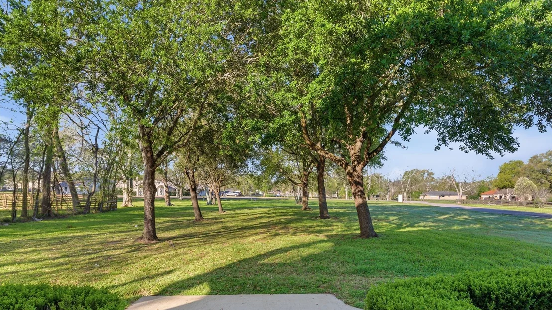 Photo of 1905 Dowling Drive