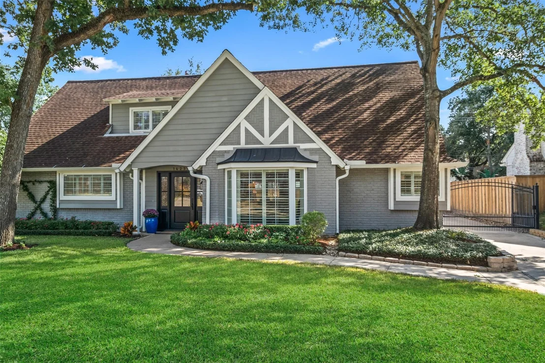 Photo of 14231 Carolcrest Drive