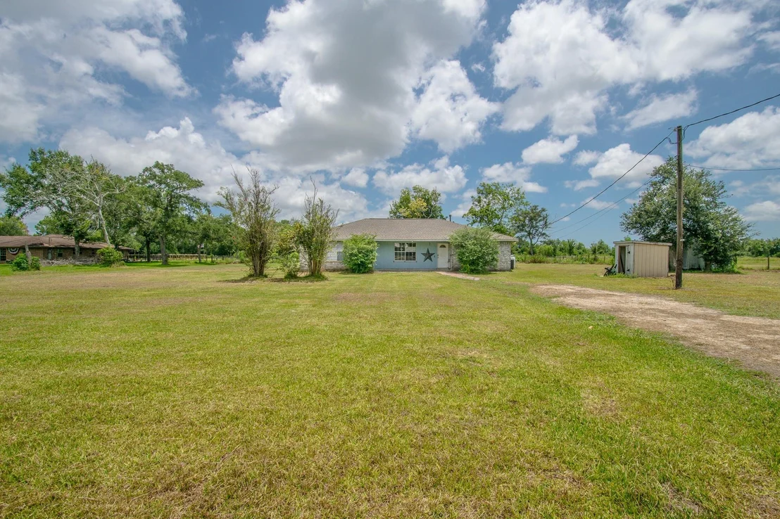 Photo of 2127 County Road 163