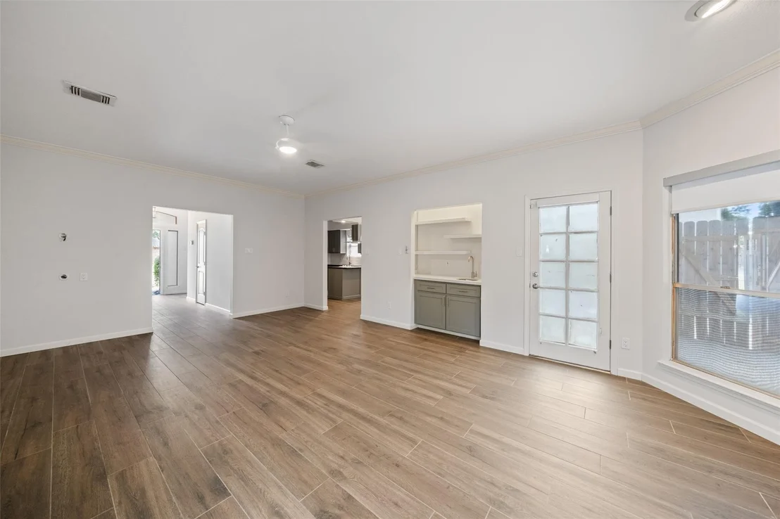 Photo of 6215 Ash Oak Drive