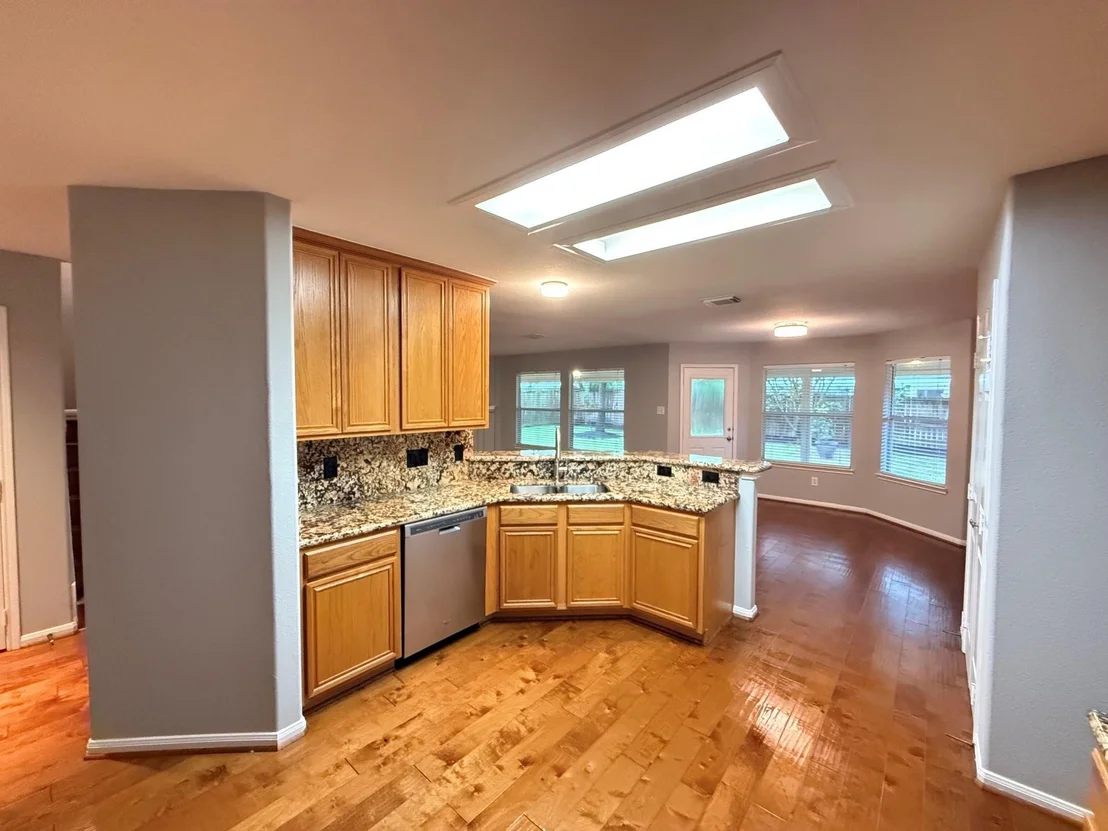 Photo of 19522 Fernhaven Drive