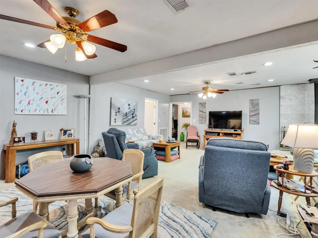 Photo of 176 Burchfield Drive