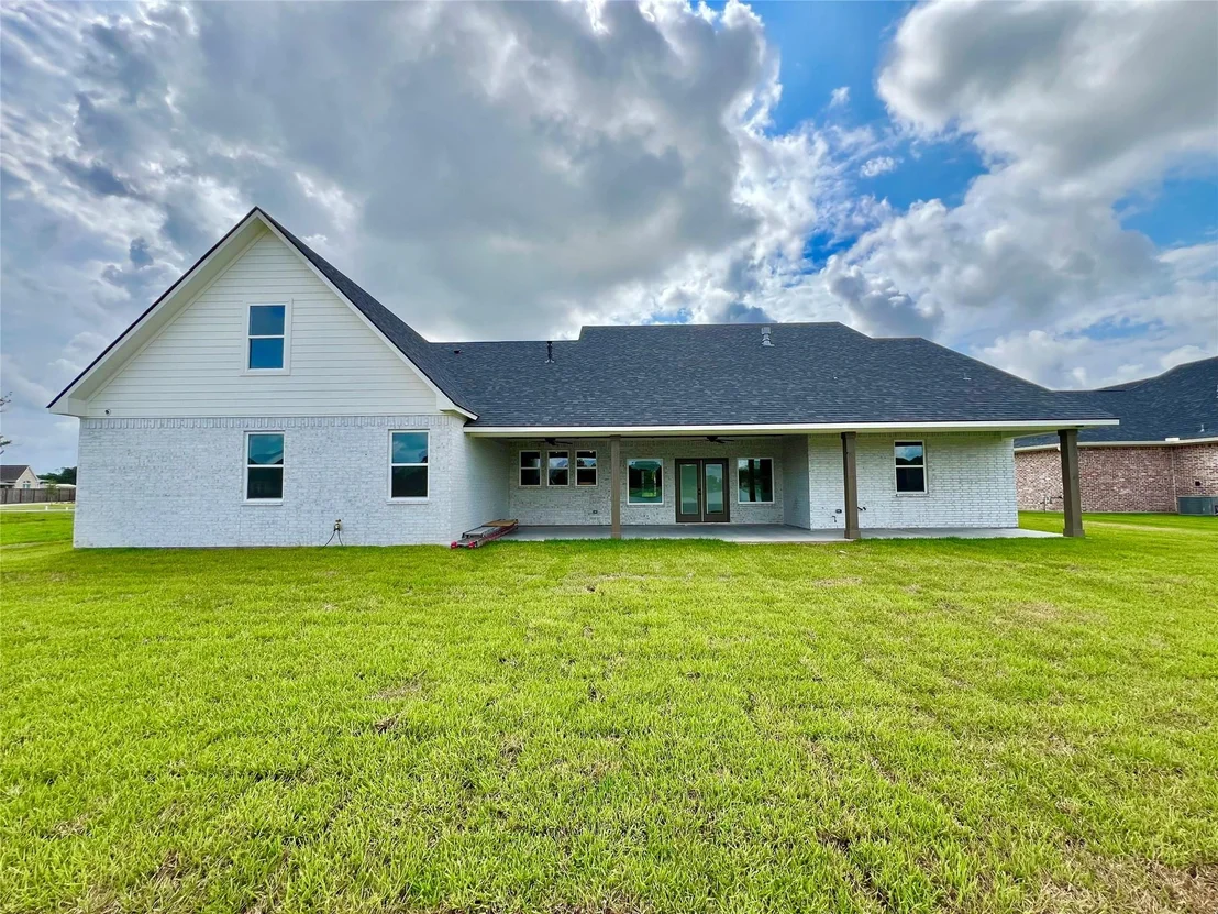 Photo of 839 Oak Ridge Drive
