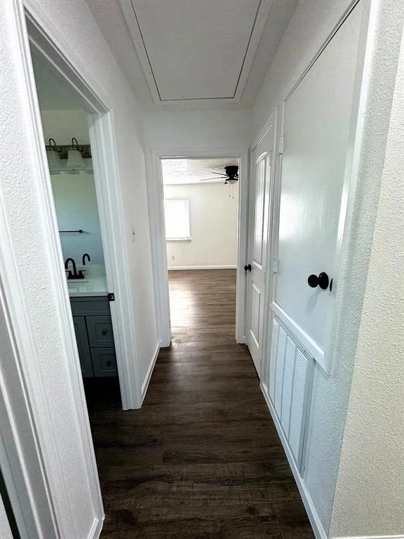 Photo of 2035 Derby Drive