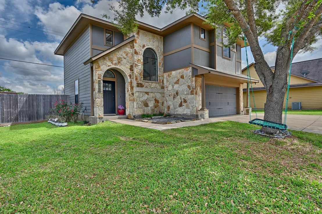 Photo of 2403 Cheyenne Drive