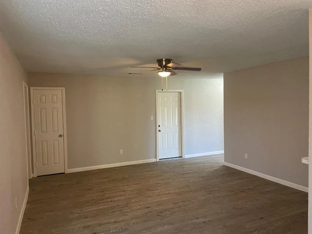 Photo of 4914 Fairgreen Lane