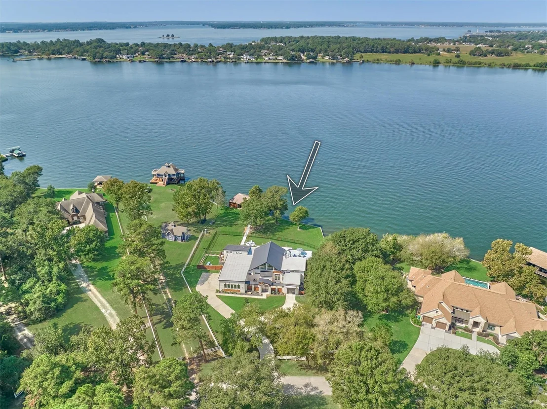 Photo of 9228 Lake Conroe Drive
