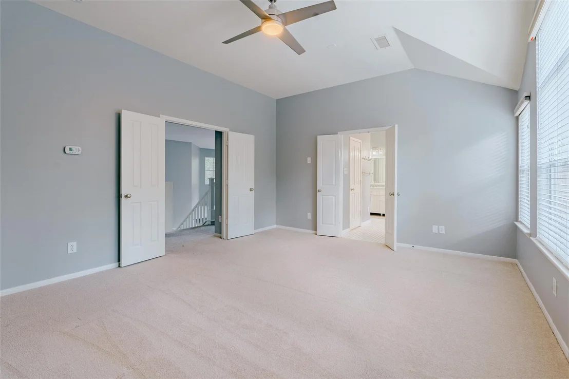 Photo of 22 E New Avery Place